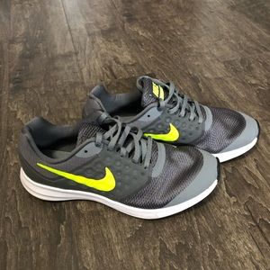 Nike Shoes 6Y